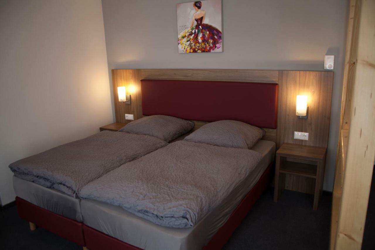 La Flamme Wertheim Garni Bed & Breakfast Eksteriør bilde