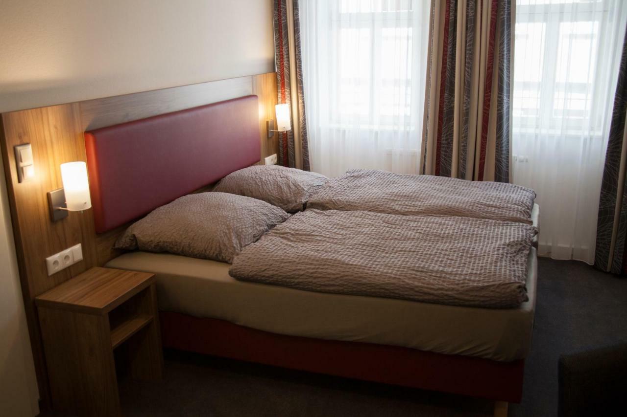 La Flamme Wertheim Garni Bed & Breakfast Eksteriør bilde